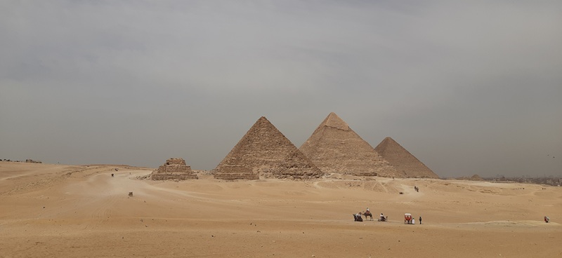 Excursie la Piramide din Hurghada