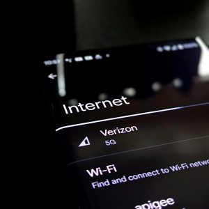 Cum să ai internet pe telefon oriunde în lume fără să plătești în plus 1 internet