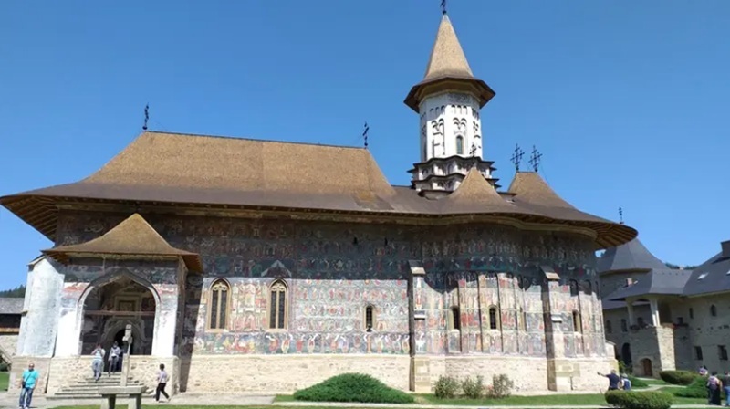 Ghiduri de călătorie și obiective turistice România