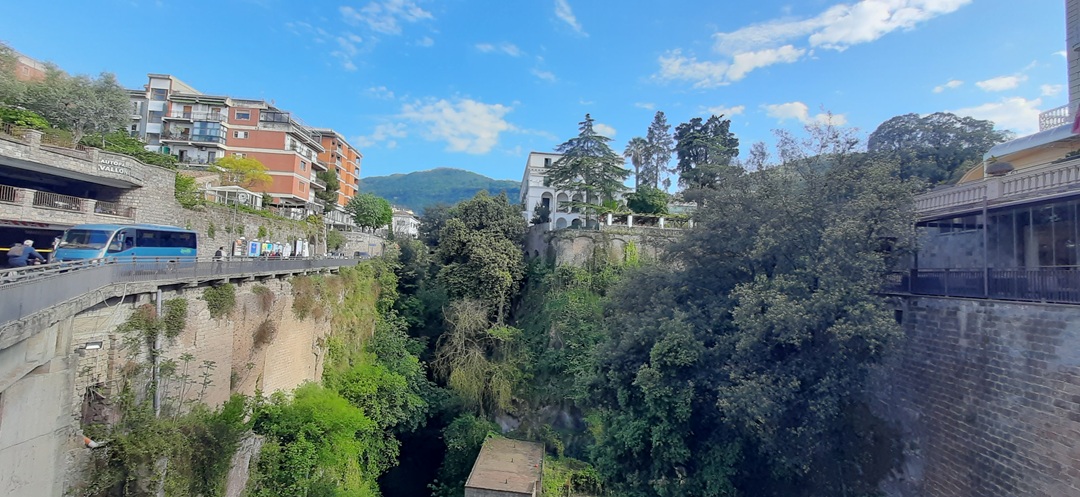 Ce să vizitezi în Sorrento: Piazza Tasso, Marina Grande și cele mai frumoase locuri